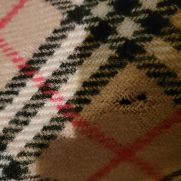 Great condition Burberry trench coat with removable liner - Picture 12 of 15